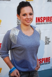 Photos de Mackenzie Rosman - Inspire A Little Love 04.16.2010 - 0
